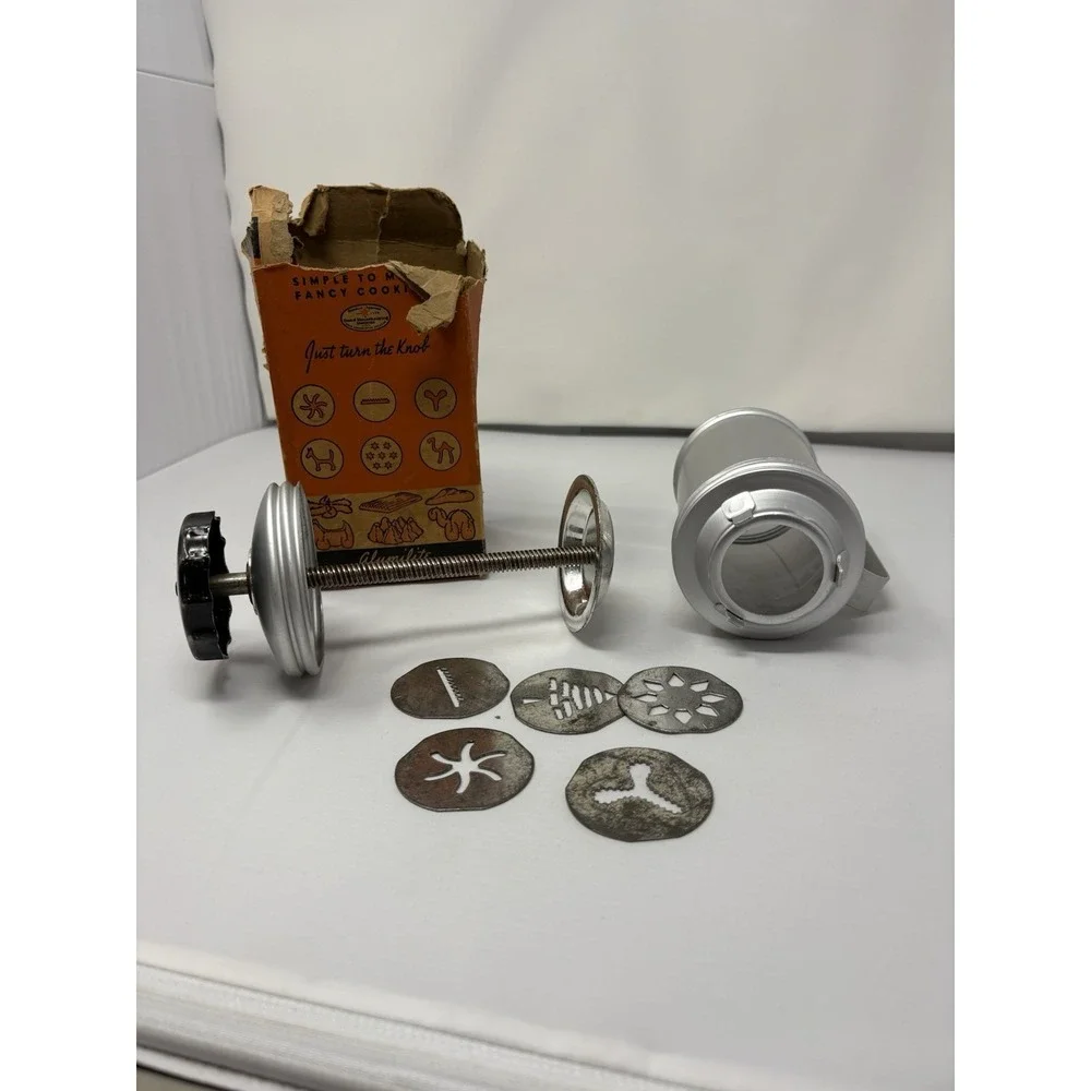 Vtg 1950's Mirro‎ Aluminum Dial Crank LARGE Cookie Press w/ 5 Discs